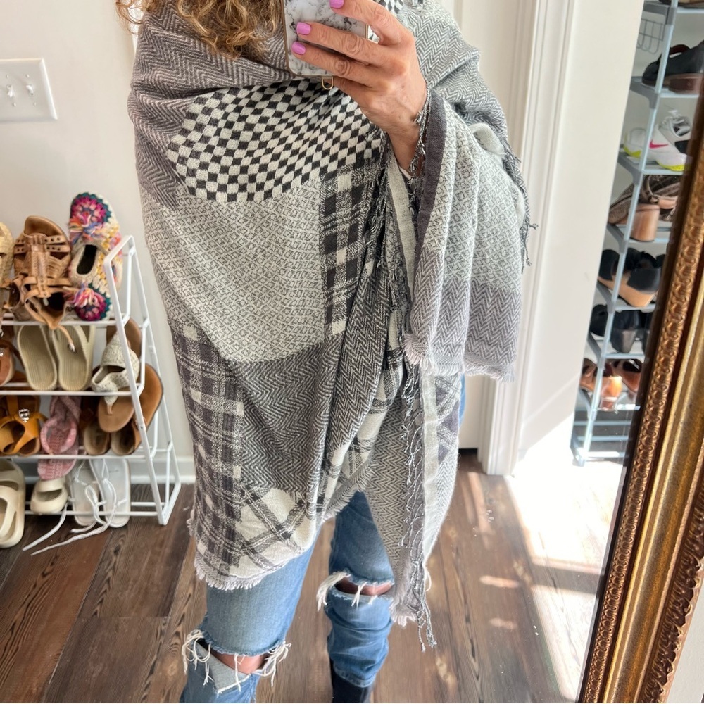 AHUJASONS Gray Wrap Scarf Fringe Wool Cotton blend plaid herringbone